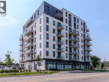 Brantford Town, Ontario - Parking, Equipped kitchen