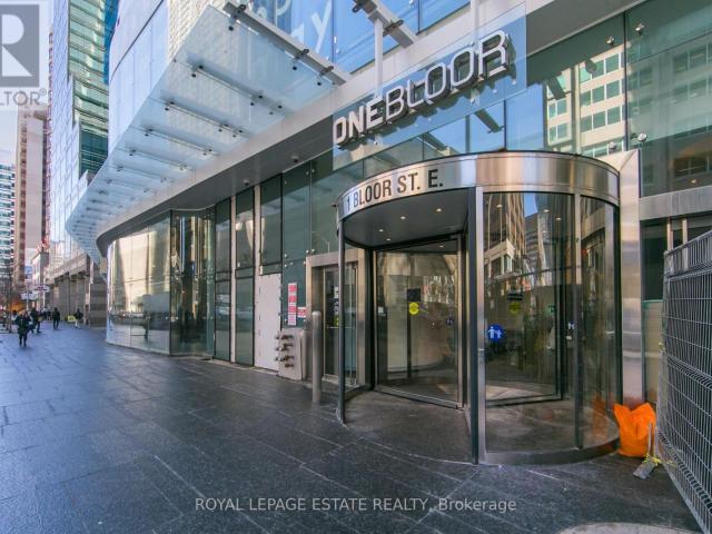 apartment at 3010 1 BLOOR STREET E, Toronto, Ontario, M4W1A9