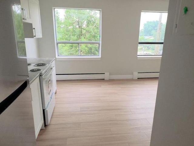 apartment at 301 295 MELVIN AVENUE, Hamilton, Ontario, L8H2K6