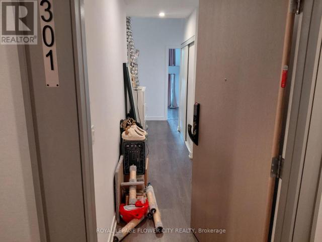 apartment at 301 370 MARTHA STREET, Burlington, Ontario, L7R0G9