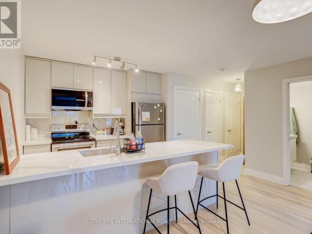 apartment at 301 3069 LAKESHORE BOULEVARD, Toronto, Ontario, M8V1K6