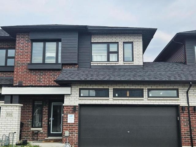 apartment at 3024 SANDY ACRES AVENUE, Severn, Ontario, L3V8P8