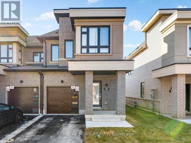 apartment at 30 CASPIAN SQUARE, Clarington, Ontario, L1C7G3