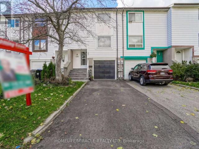 apartment at 30 HOSKINS SQUARE, Brampton, Ontario, L6S2N6