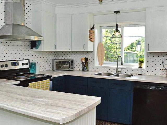 apartment at 30 STANLEY STREET, Prince Edward County, Ontario, K0K1G0