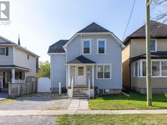 apartment at 30 WALNUT STREET, St. Catharines, Ontario, L2T1H5