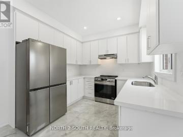 apartment at 30 VIRRO COURT, Vaughan, Ontario, L4H5G5