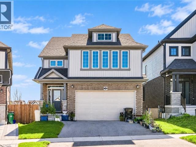 apartment at 318 CHOKECHERRY Crescent
