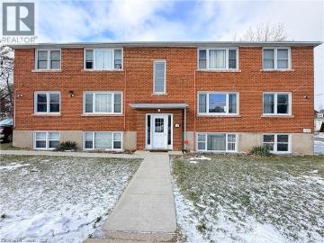 Preston, Cambridge, Ontario - Parking
