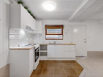 apartment at 3/10 Pear Street, Greenslopes, Australia