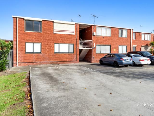 Apartment at 3/12 Percy Street, ST ALBANS, Australia
