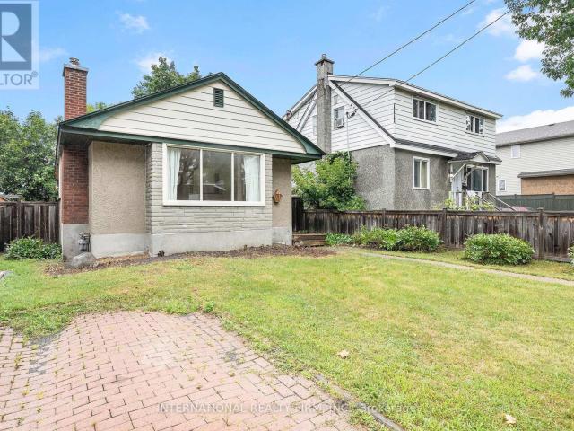 apartment at 323 LANARK AVENUE N, Ottawa, Ontario, K1Z6R6