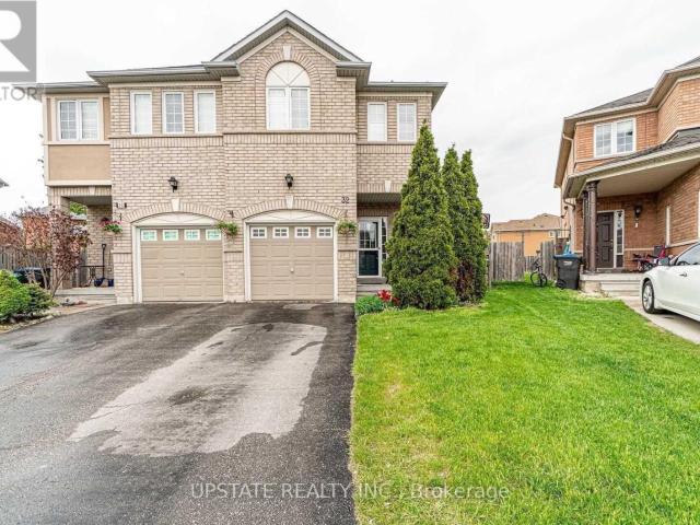 apartment at 32 SESTINA COURT, Brampton, Ontario, L6P1R9