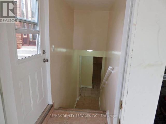 apartment at 3311 PILCOM CRESCENT