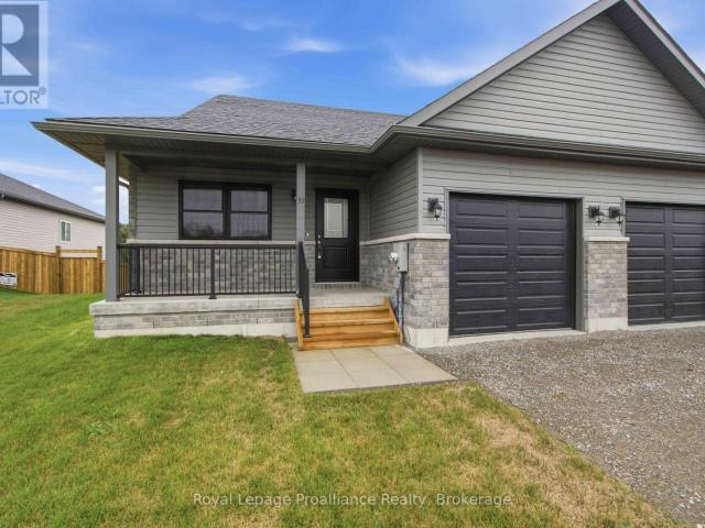 apartment at 33 CLAYTON JOHN AVENUE, Brighton, Ontario, K0K1H0