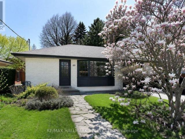 apartment at 33 STAG HILL DRIVE, Toronto, Ontario, M4B1K8
