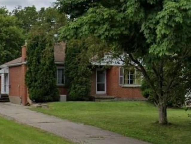 apartment at 33 STONE CHURCH Road W, Hamilton, Ontario, L9B1A1
