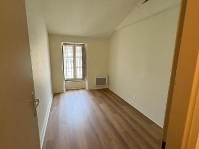 Apartment at 33 Réole, LA REOLE, 33190, France