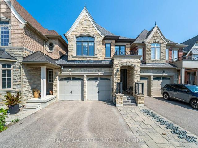 apartment at 34 ALEX CAMPBELL CRESCENT, King, Ontario, L7B0C2