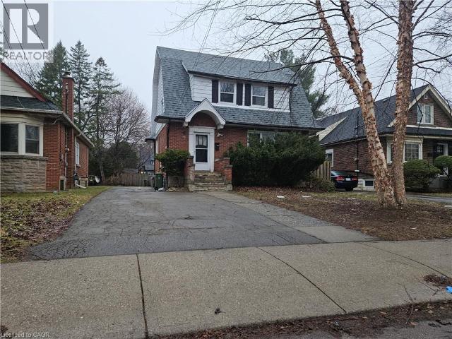 apartment at 35 KINGSMOUNT Street N Unit# 2