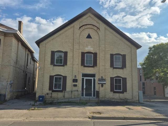 apartment at 35 WELLINGTON Street Unit# 2U, Brantford, Ontario, N3P1S8