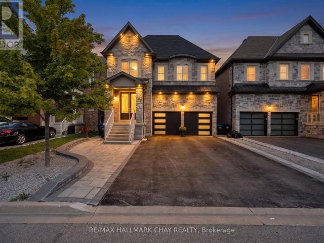 apartment at 35 TYNDALL DRIVE, Bradford West Gwillimbury, Ontario, L3Z4G6