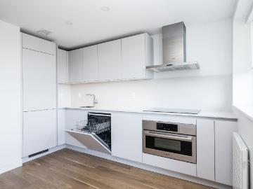apartment at 365 Eglinton Avenue East Midtown Toronto M4P 1M5