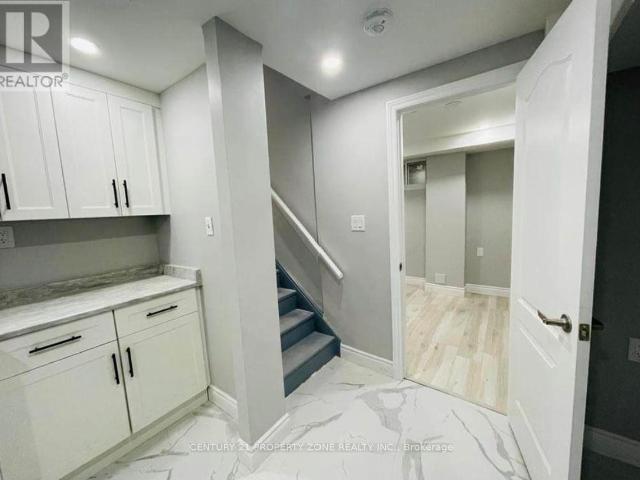 apartment at 36 WINTERFOLD #BSMT DRIVE, Brampton, Ontario, L6V3T2