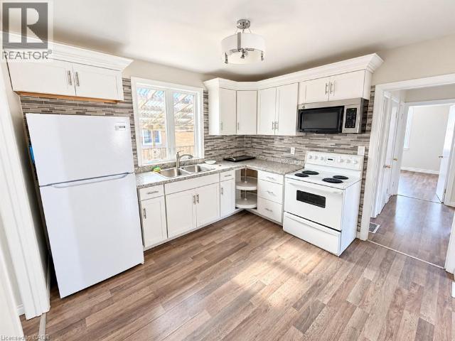 apartment at 374 EAST 15TH Street, Hamilton, Ontario, L9A4G7