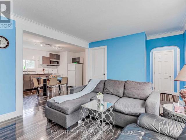 apartment at 378 DREWRY AVENUE