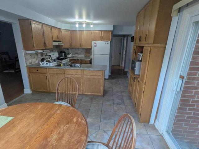 apartment at 37 GARNISH GREEN GROVE, Markham, Ontario, L3P4P4