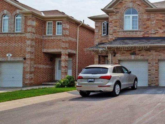 apartment at 385 COMISKEY CRESCENT, Mississauga, Ontario, L5W0C6