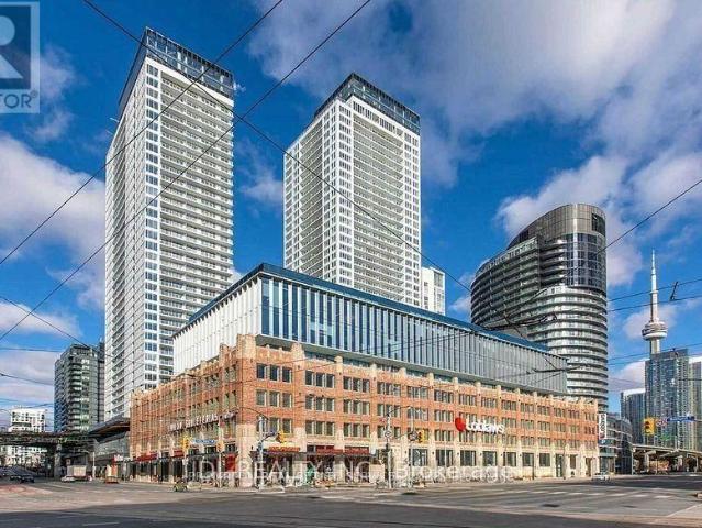 apartment at 3810 19 BATHURST STREET, Toronto, Ontario, M5V0N2