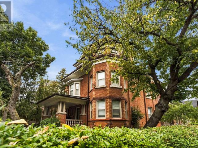 apartment at 399A PALMERSTON BLVD BOULEVARD, Toronto, Ontario, M6G2N7