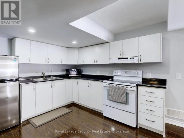 apartment at 39 VIVIAN CREEK ROAD, East Gwillimbury, Ontario, L0G1M0
