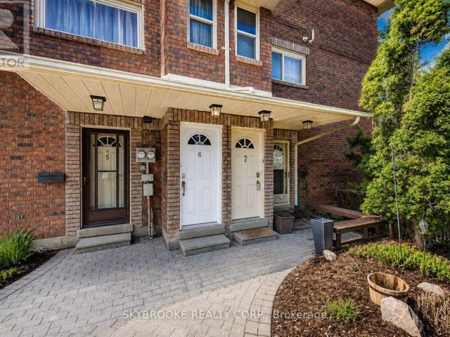 apartment at 7 48 LOGGERS RUN, Barrie, Ontario, L4N6W5