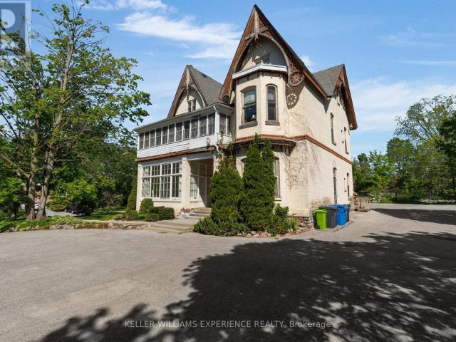 apartment at 7 – 101 CLAPPERTON STREET