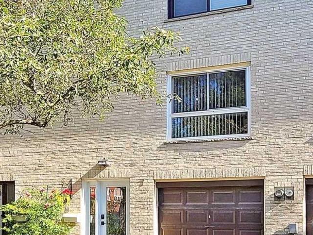 apartment at 7 URSA STAR WAY, Toronto, Ontario, M2J1N9