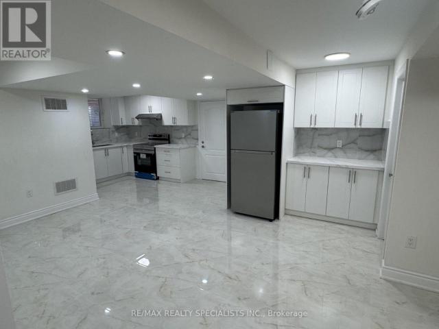 apartment at 7 BUTTONWOOD BASEMENT ROAD, Brampton, Ontario, L6P4J9