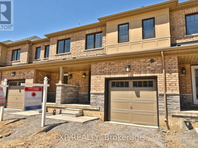 apartment at 7 PAGEBROOK CRESCENT