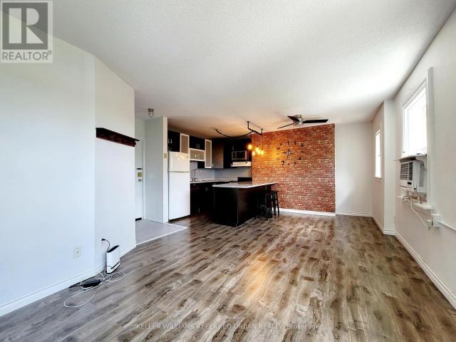 apartment at 407 114 VAUGHAN ROAD, Toronto, Ontario, M6C2M1