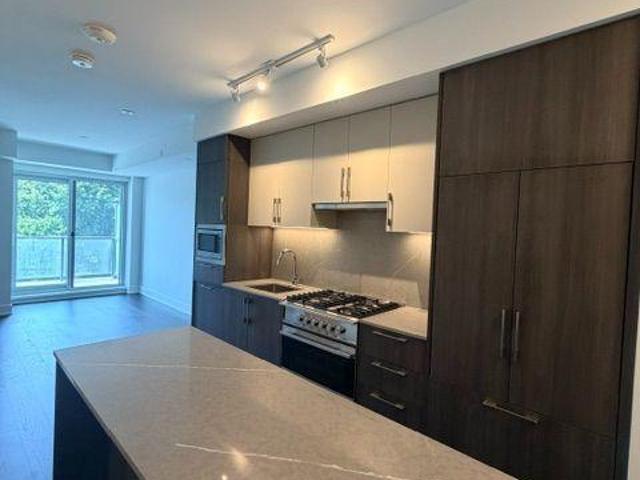apartment at 409 – 8 MANOR ROAD W