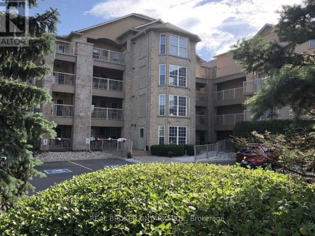 apartment at 401 1470 BISHOPS GATE, Oakville, Ontario, L6M4N2