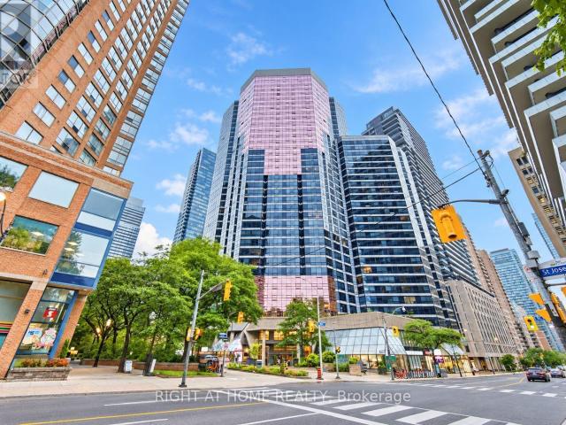 apartment at 402 – 1001 BAY STREET
