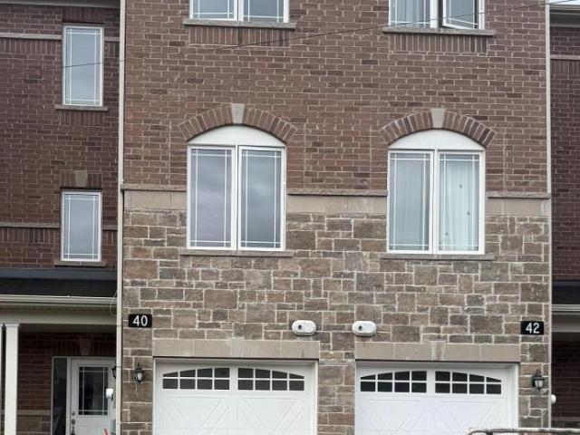 apartment at 40 MILSON CRESCENT, Essa, Ontario, L3W0E1
