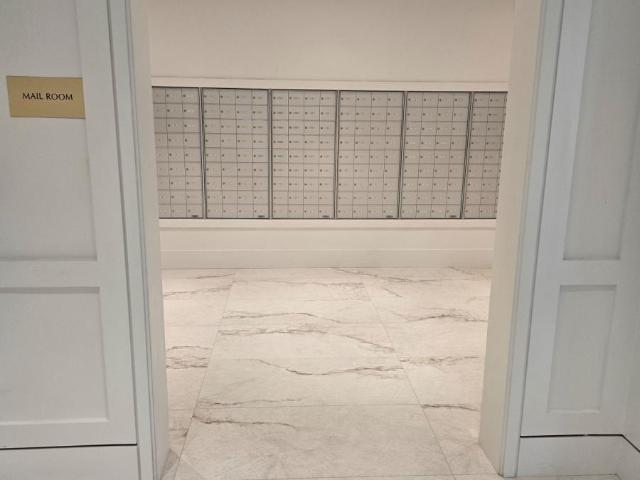 apartment at 414 4010 EGLINTON AVENUE W, Toronto, Ontario, M9P1A6