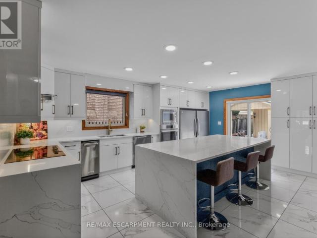 apartment at 41 CANDOR CRESCENT, Hamilton, Ontario, L8E4X6
