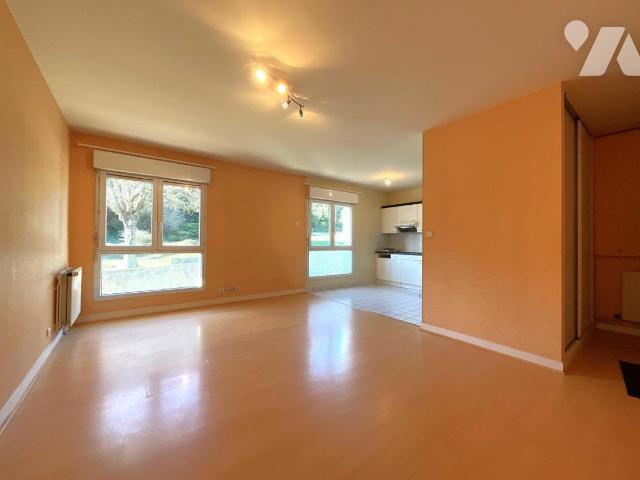 Apartment at 41 Blois, BLOIS, 41000, France