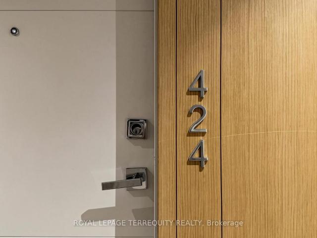 apartment at 424 99 THE DONWAY W, Toronto, Ontario, M3C0N8