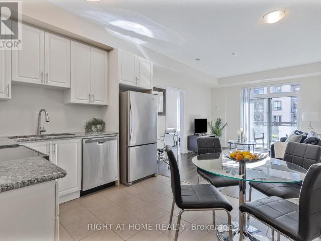 apartment at 423 2486 OLD BRONTE ROAD, Oakville, Ontario, L6M4J2